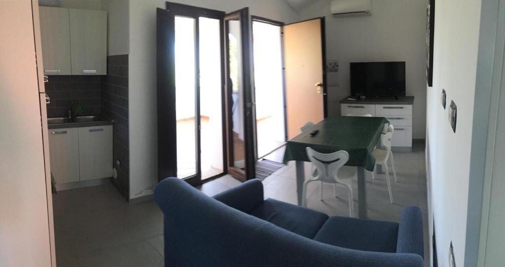 Borgo San Giorgio Appartement Àrbatax Buitenkant foto