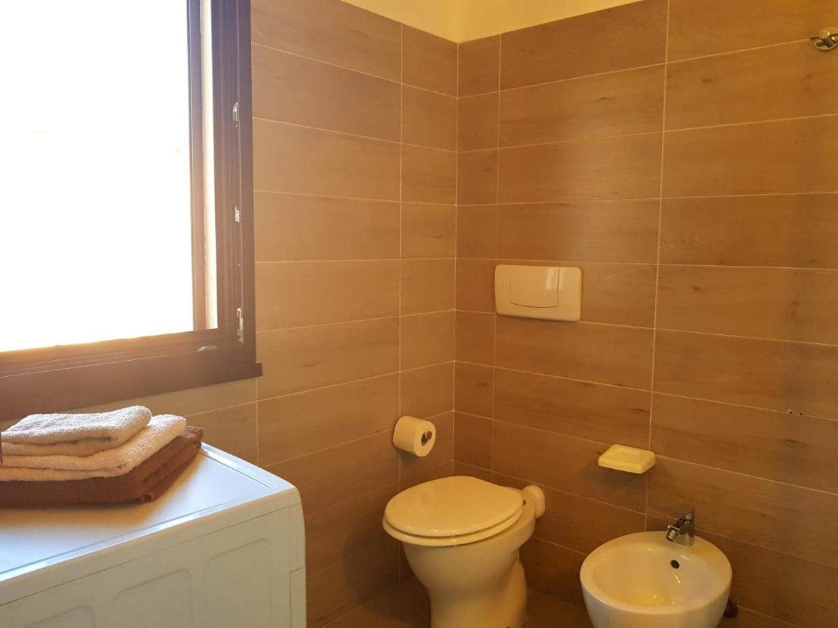 Borgo San Giorgio Appartement Àrbatax Buitenkant foto