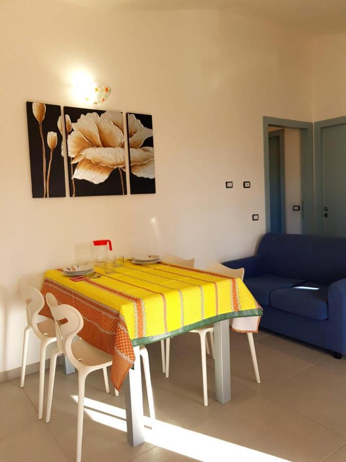 Borgo San Giorgio Appartement Àrbatax Buitenkant foto